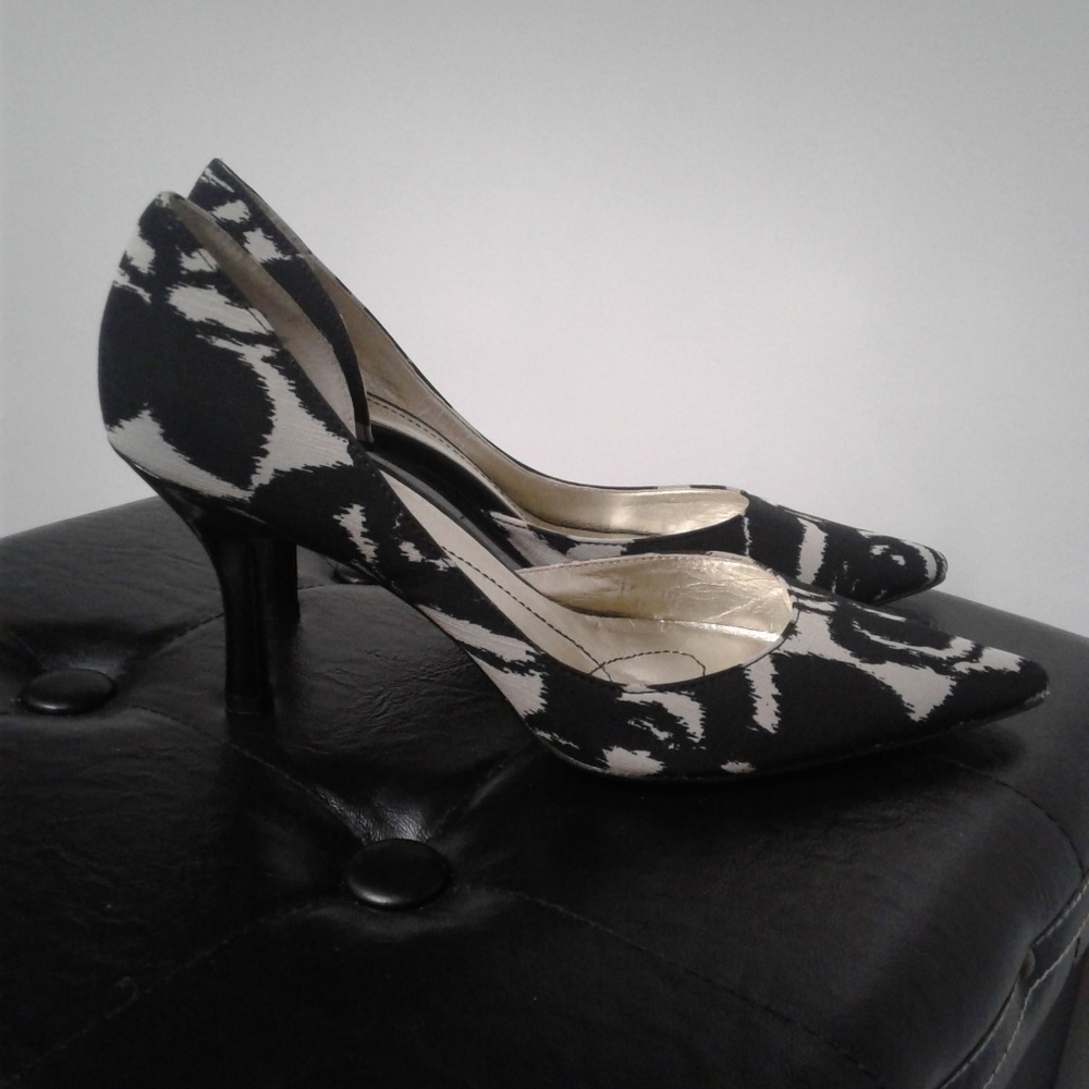 NEW Anne Klein Black and White Heels Size 8